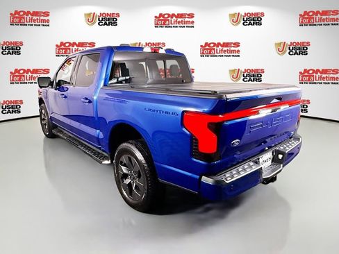 Used 2022 Ford F150 Lightning Lariat image 2