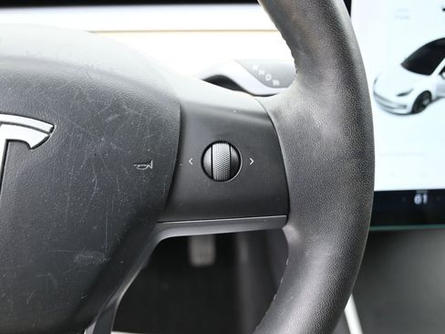 Used 2020 Tesla Model 3 Standard Range Plus image 13