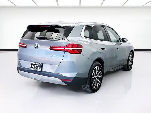 Used 2025 BMW X3 xDrive30i w/ Premium Package AWD/4WD image 4