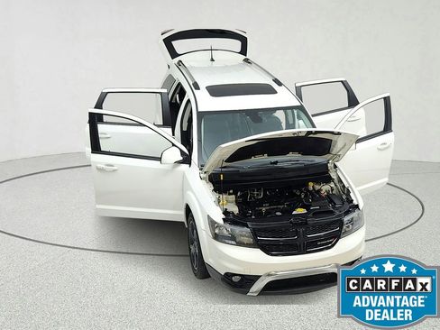 Used 2020 Dodge Journey Crossroad image 24