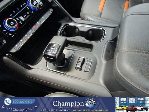 Used 2025 GMC Sierra 1500 AT4 w/ AT4 Premium Package AWD/4WD image 47