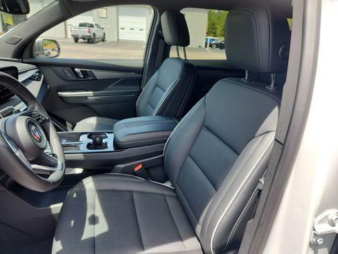 Used 2025 Buick Enclave Preferred FWD image 24