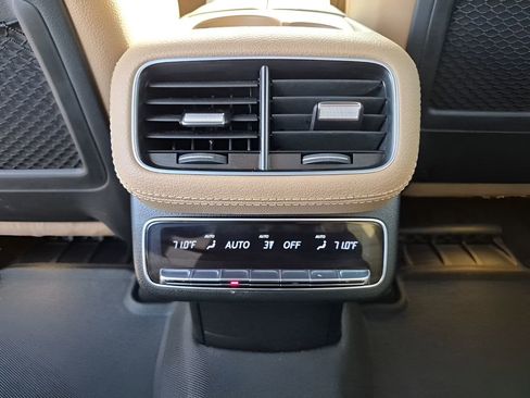 Used 2024 Mercedes-Benz GLS 450 4MATIC image 21