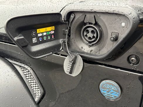 Used 2025 Jeep Wrangler Unlimited Sport S 4xe w/ Convenience Group image 18