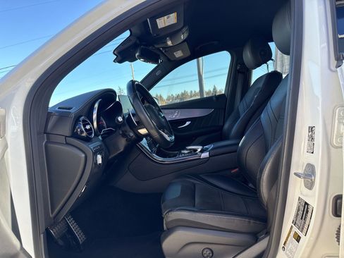 Used 2019 Mercedes-Benz GLC 63 AMG 4MATIC image 8