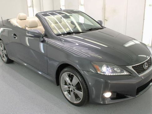 Used 2011 Lexus IS 250C image 11
