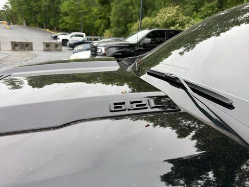 Used 2024 Chevrolet Silverado 1500 LT Trail Boss w/ LT Trail Boss Premium Package AWD/4WD image 8