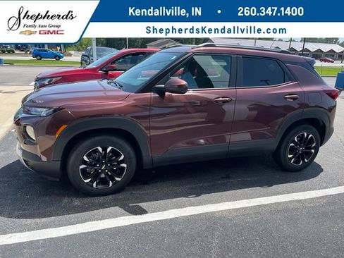 Used 2022 Chevrolet TrailBlazer LT w/ Driver Confidence Package FWD image 1