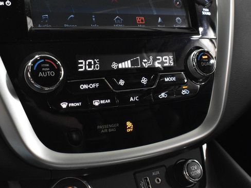 Used 2018 Nissan Murano Platinum image 18