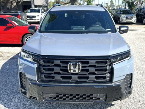 New 2026 Honda Pilot Sport image 5