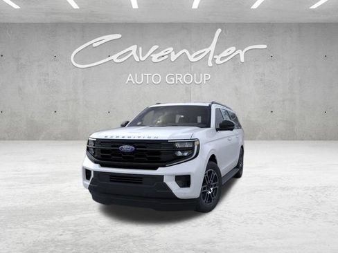 New 2026 Ford Expedition Max Active RWD image 2