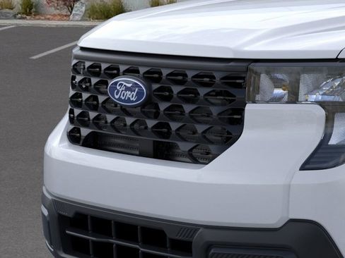 New 2026 Ford Maverick XL image 18