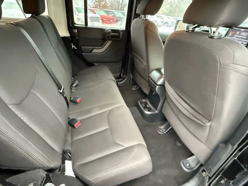 Used 2016 Jeep Wrangler Unlimited Sport w/ Quick Order Package 24S image 31