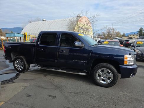 Used 2009 Chevrolet Silverado 1500 LTZ w/ Safety Package image 2