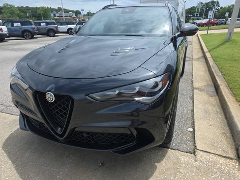 Used 2024 Alfa Romeo Stelvio Quadrifoglio AWD/4WD image 4