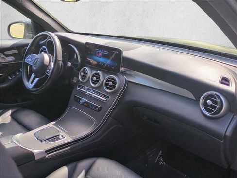Used 2020 Mercedes-Benz GLC 300 w/ Premium Package image 23