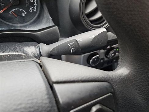 Used 2020 Toyota Tacoma SR image 28