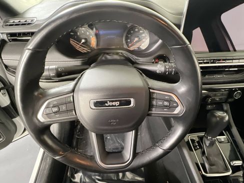 Used 2022 Jeep Compass Altitude w/ Convenience Group image 11