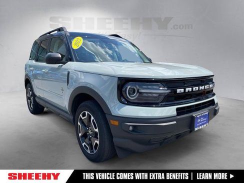 Certified 2022 Ford Bronco Sport Outer Banks w/ Tech Package AWD/4WD image 1