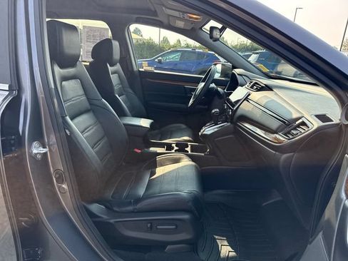 Used 2019 Honda CR-V Touring image 9
