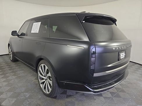 Used 2025 Land Rover Range Rover Long Wheelbase SE AWD/4WD image 7
