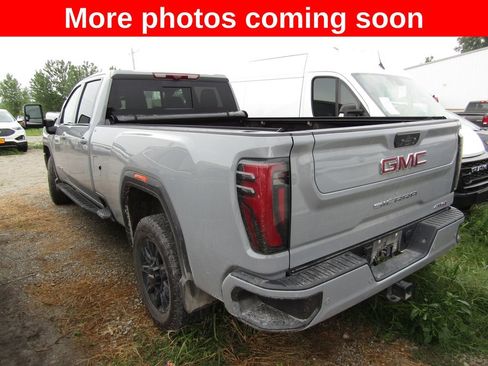 Used 2025 GMC Sierra 2500 AT4 w/ Technology Package AWD/4WD image 3