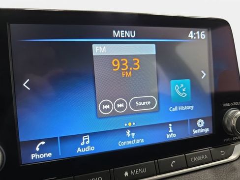 Used 2024 Nissan Sentra SV FWD image 22