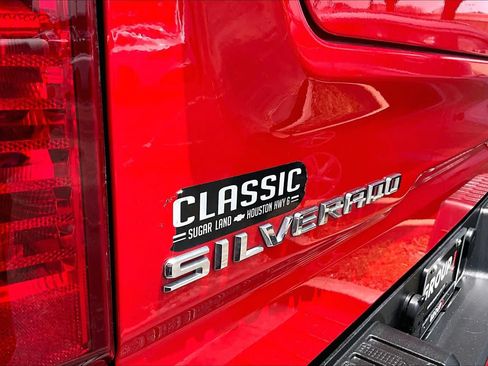 Used 2022 Chevrolet Silverado 1500 Custom AWD/4WD image 30