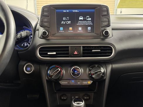 Used 2018 Hyundai Kona SEL image 17