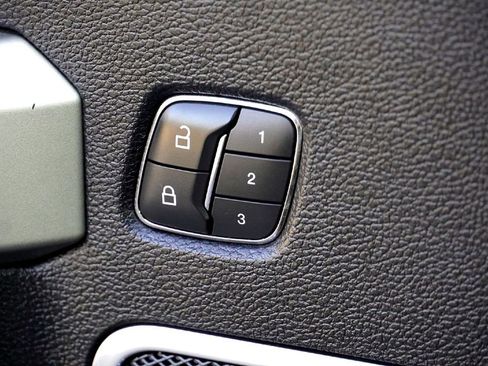 Used 2019 Ford F250 Lariat w/ Lariat Value Package image 25