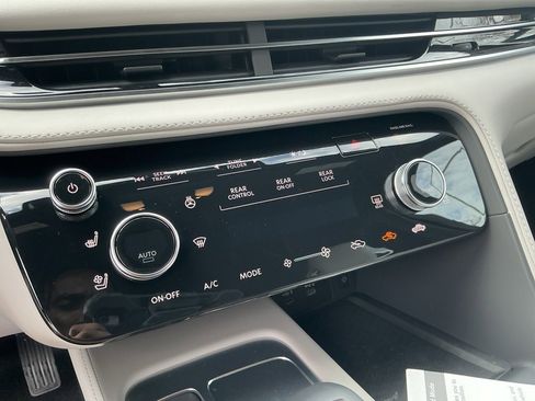 New 2026 INFINITI QX60 Autograph w/ Dark Cargo Package image 12