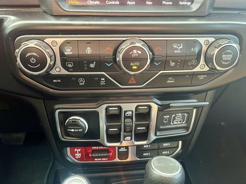 Used 2022 Jeep Gladiator Mojave w/ LED Lighting Group image 15