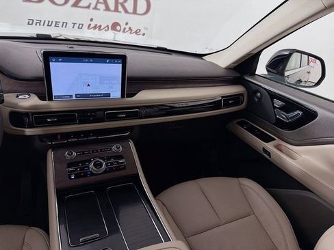 Certified 2024 Lincoln Aviator Reserve w/ Equipment Group 201A RWD image 29
