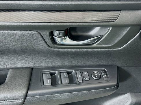 Certified 2025 Honda CR-V LX image 17