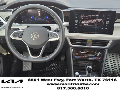 Used 2025 Volkswagen Taos SE FWD image 24