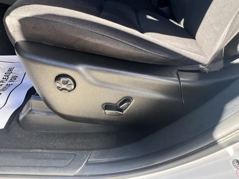 Used 2020 Dodge Durango SXT image 12