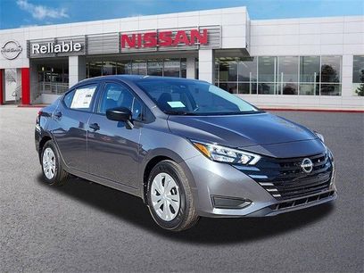 New 2025 Nissan Versa S w/ Trunk Package