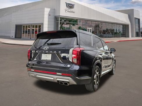 Used 2023 Hyundai Palisade Limited w/ Cargo Package image 4