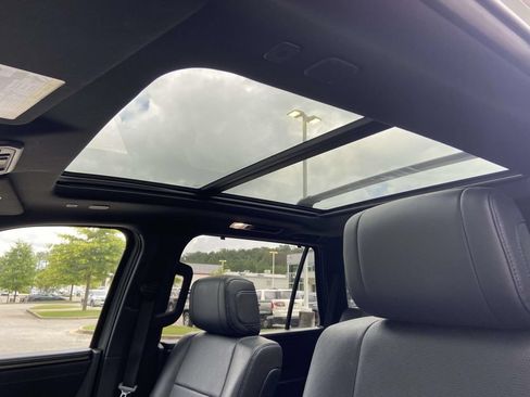 Used 2026 Toyota Sequoia Platinum AWD/4WD image 19