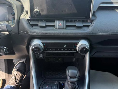 Used 2023 Toyota RAV4 LE AWD/4WD image 13