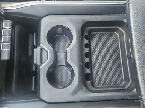 Used 2019 RAM 1500 Laramie AWD/4WD image 21