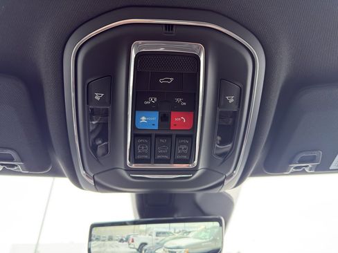 New 2026 Jeep Grand Cherokee Limited Reserve image 23