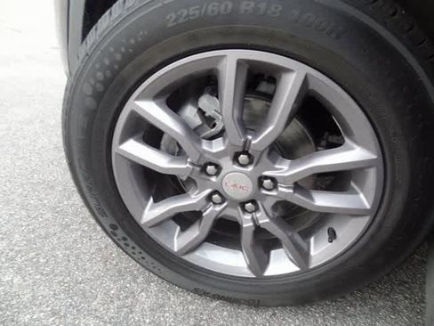 Used 2023 GMC Terrain SLT image 41