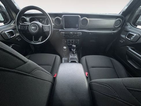 Used 2021 Jeep Gladiator Willys image 13