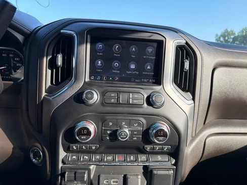 Used 2020 GMC Sierra 1500 Denali w/ Technology Package AWD/4WD image 8