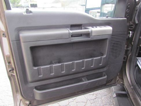 Used 2016 Ford F250 Lariat w/ FX4 Off-Road Package image 11