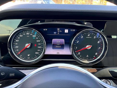 Used 2019 Mercedes-Benz E 450 4MATIC Wagon w/ Premium Package image 25