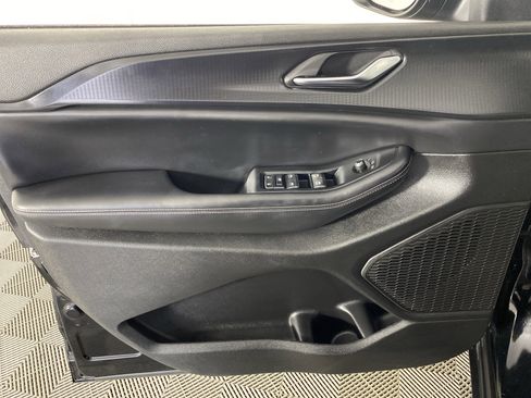 Used 2023 Jeep Grand Cherokee Altitude image 13