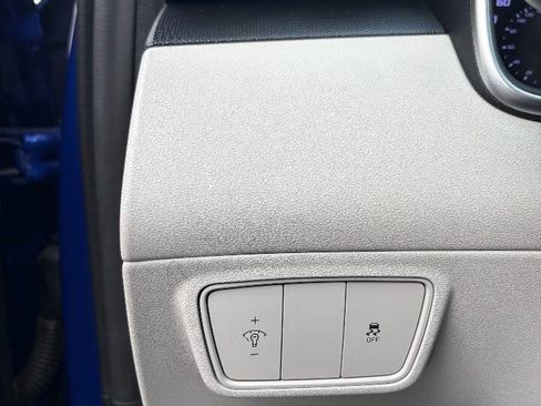 Used 2022 Hyundai Tucson SE w/ Cargo Package image 16