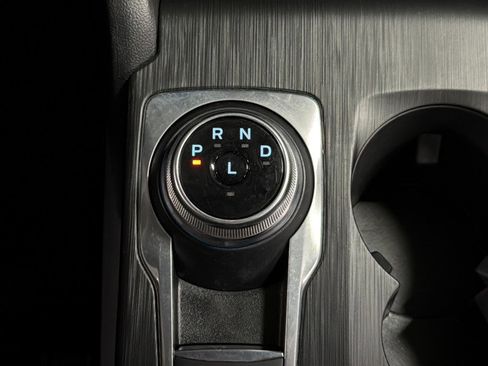 Used 2025 Ford Escape ST-Line image 38